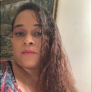 Meet your Posher, Pilar